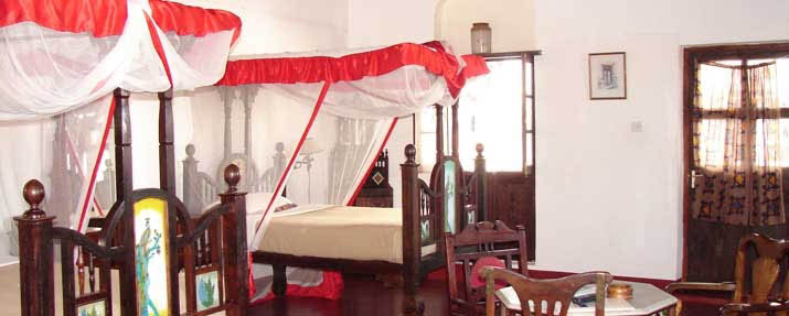 Dhow Palace Hotel